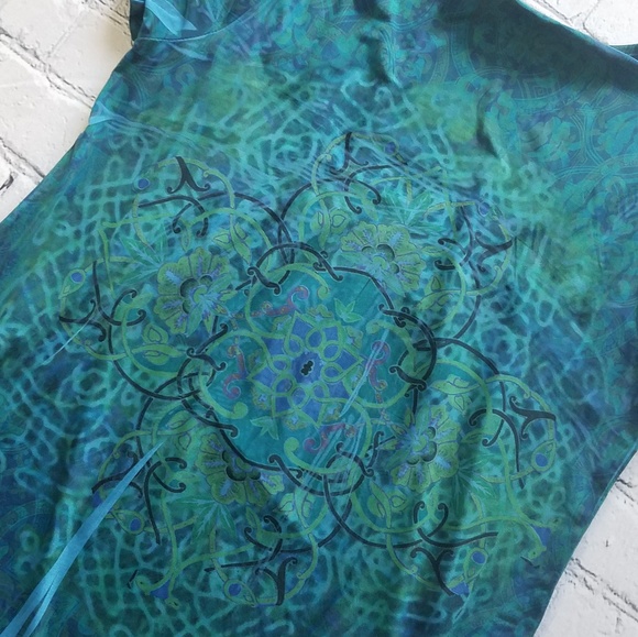 Unity World Wear Blue Silky Top Sz Medium - Picture 3 of 8